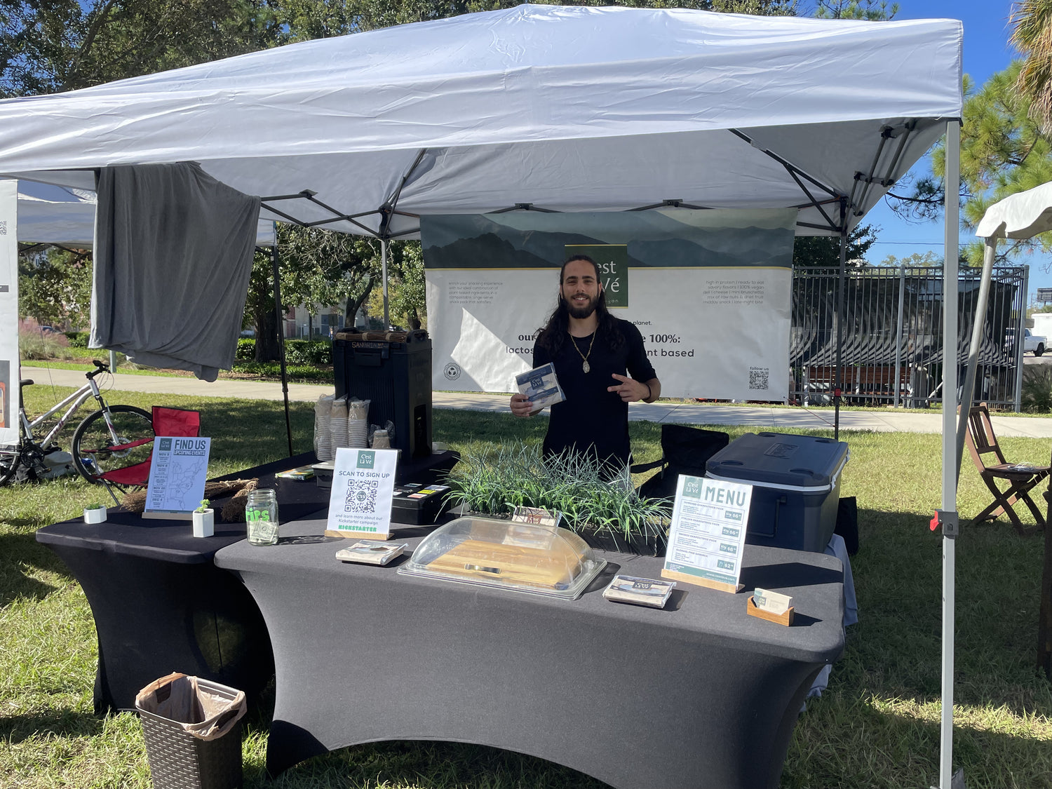 Yosef - C'est La Ve Founder & CEO at a vegan festival selling plant based Luncherie